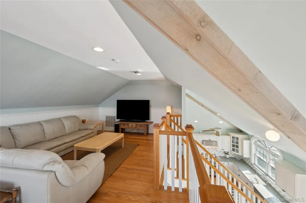 902 Dune Road Westhampton Dunes NY 11978