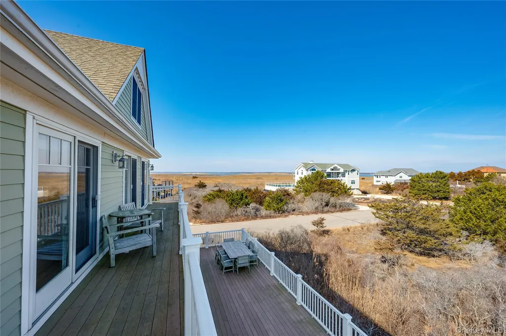 902 Dune Road Westhampton Dunes NY 11978