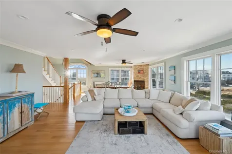 902 Dune Road Westhampton Dunes NY 11978