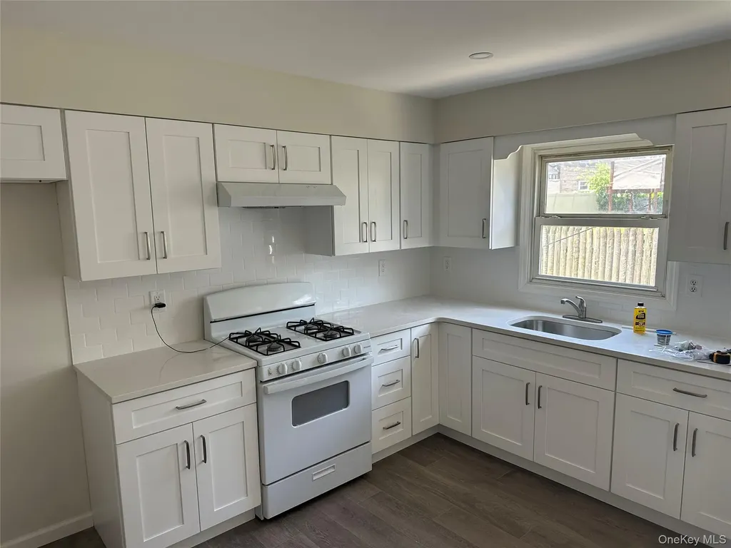 450 E Penn Street Long Beach NY 11561