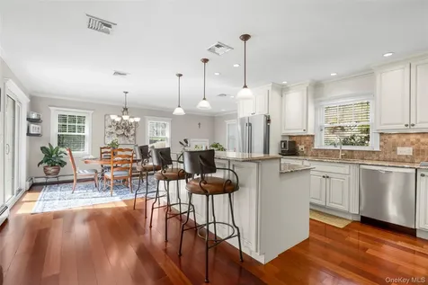 459 Den Road Stamford CT 06903