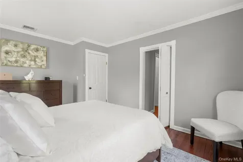 459 Den Road Stamford CT 06903