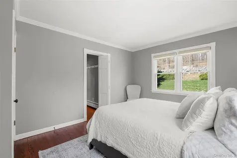 459 Den Road Stamford CT 06903