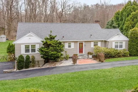 459 Den Road Stamford CT 06903