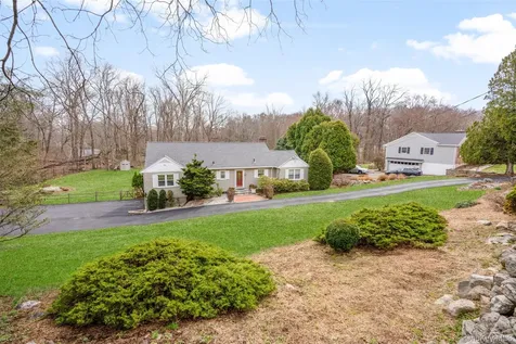 459 Den Road Stamford CT 06903