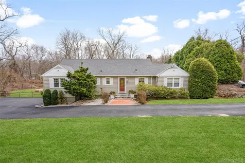 459 Den Road Stamford CT 06903