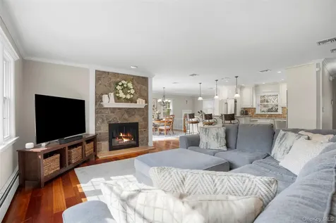 459 Den Road Stamford CT 06903