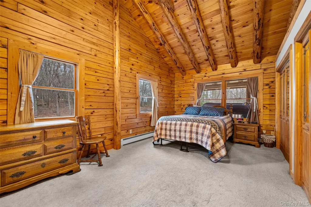 563 Peenpack Trail Sparrowbush NY 12780