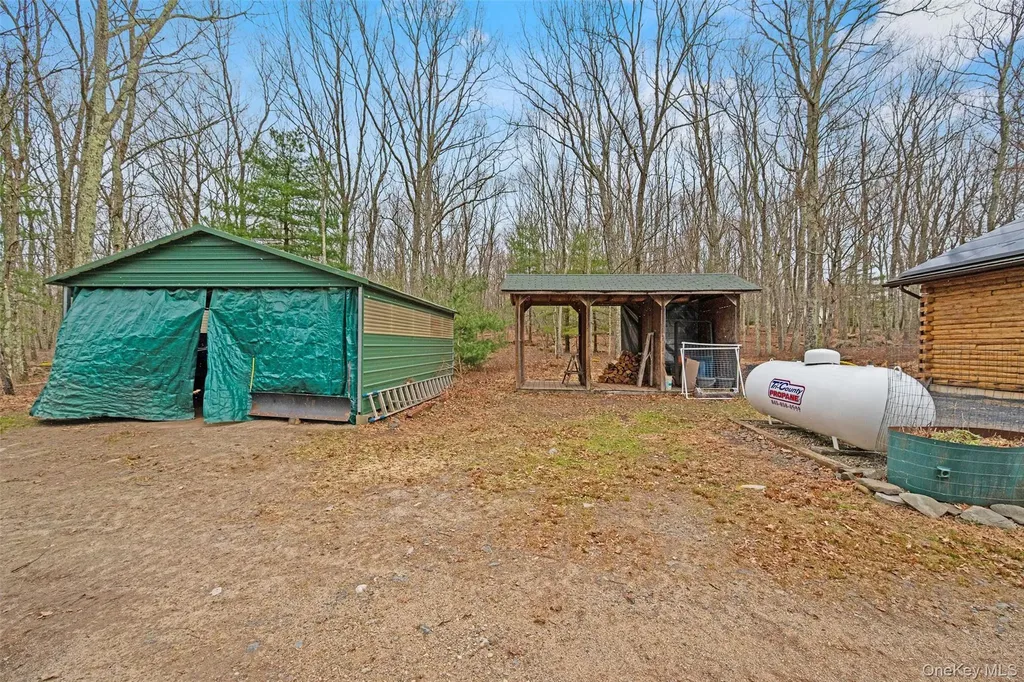 563 Peenpack Trail Sparrowbush NY 12780