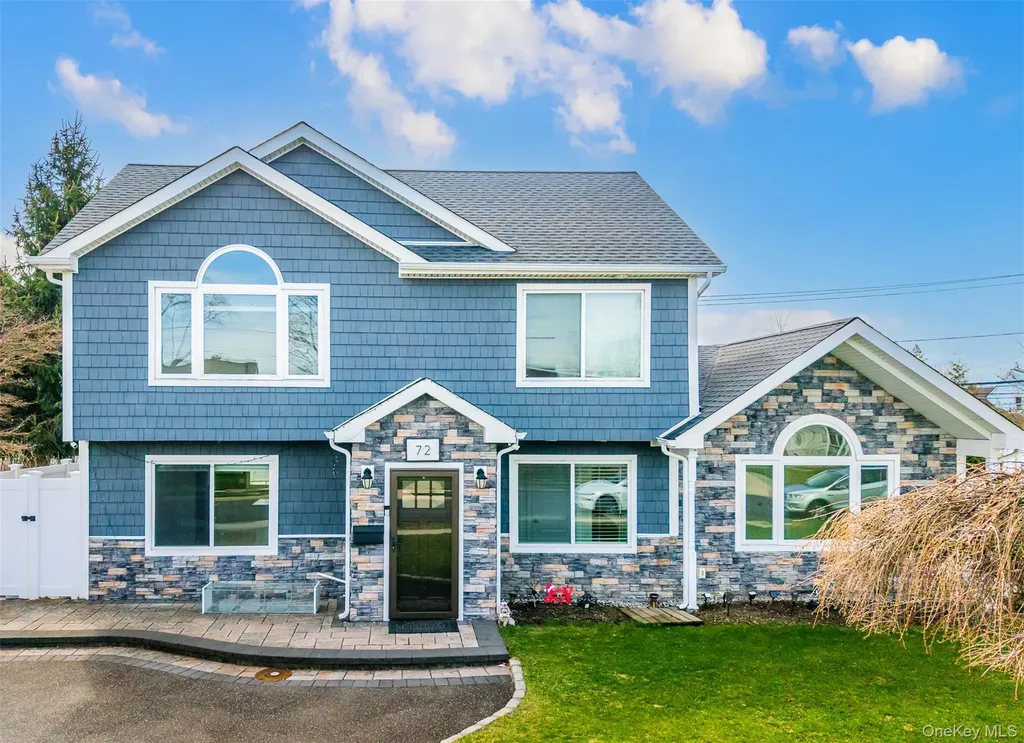 72 Sugar Maple Road Levittown NY 11756