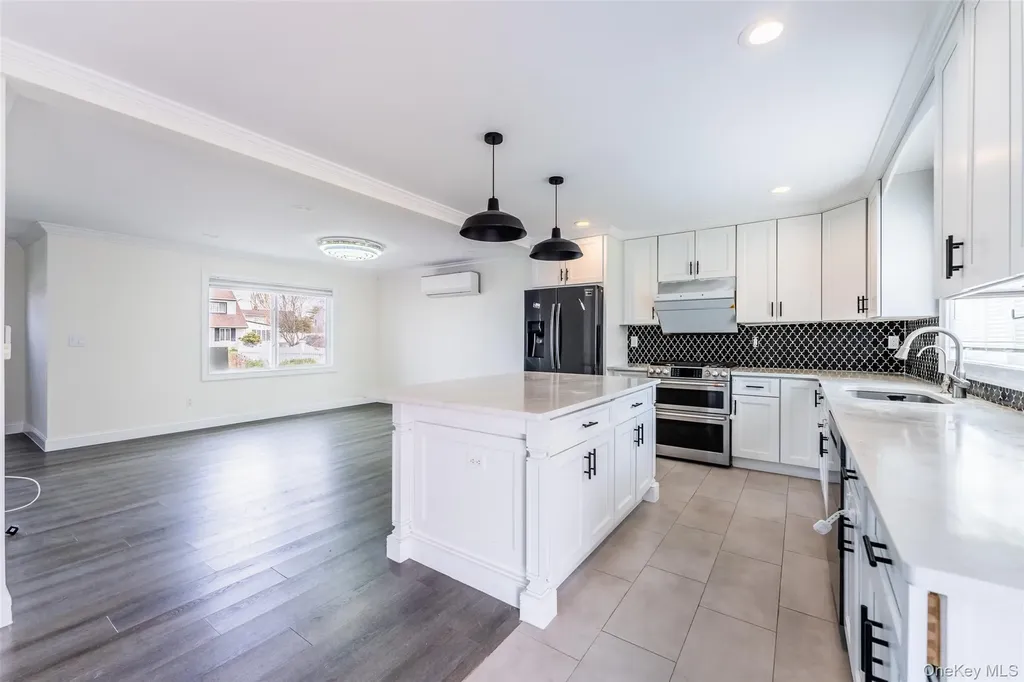 72 Sugar Maple Road Levittown NY 11756