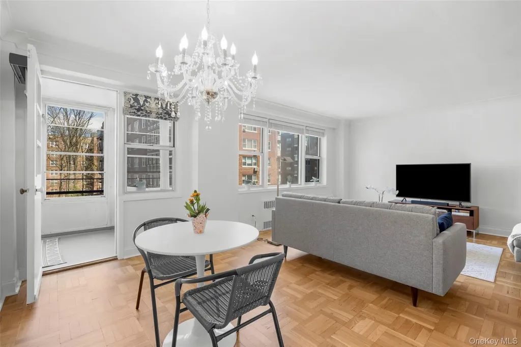 3 Washington Square Larchmont NY 10538