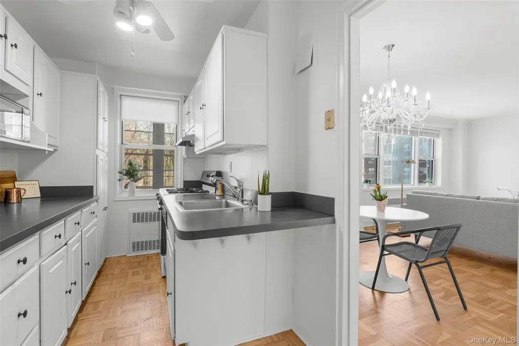 3 Washington Square Larchmont NY 10538