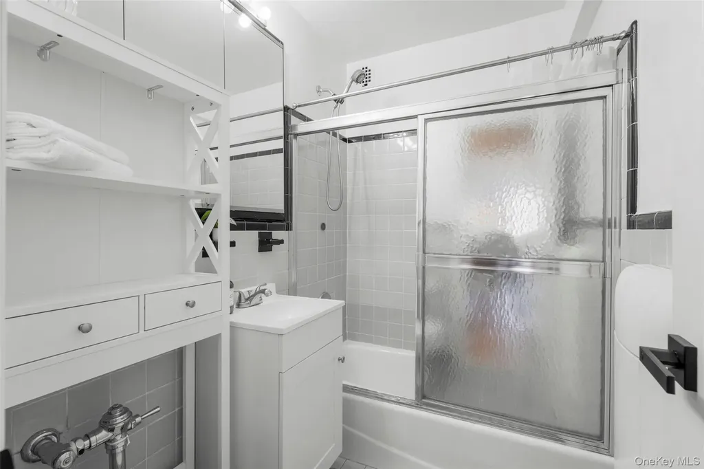 3 Washington Square Larchmont NY 10538