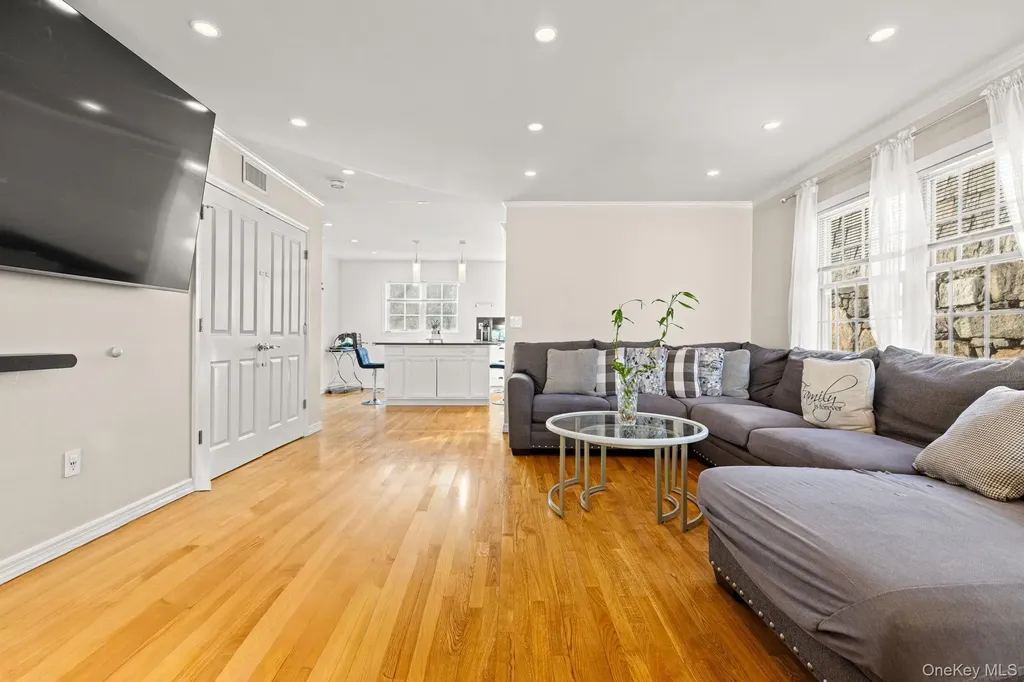 7-2 Wells Park Drive Yonkers NY 10705