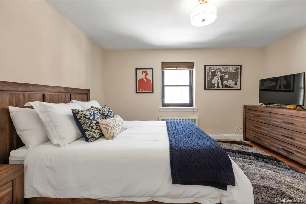 102-25 67th Road Forest Hills NY 11375