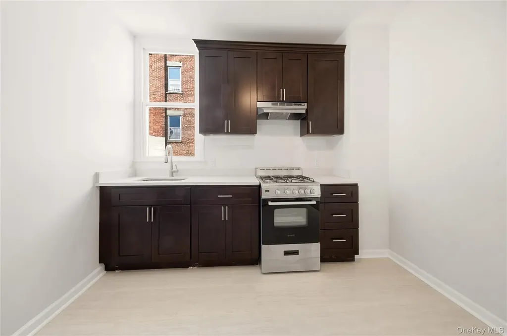 40 Yonkers Avenue Yonkers NY 10701