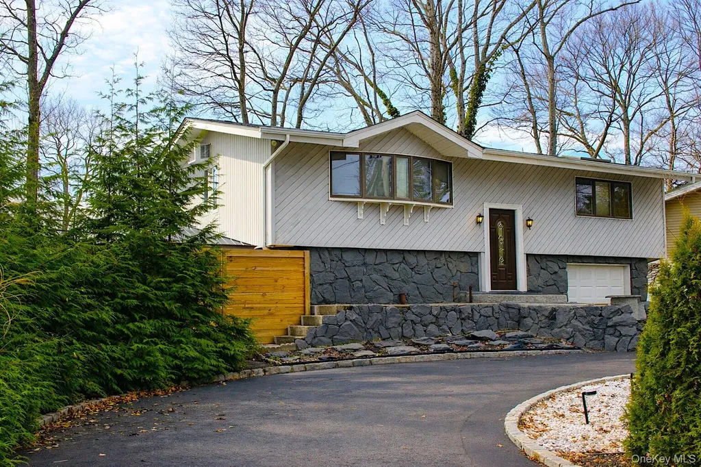 42 Shinbone Lane Commack NY 11725