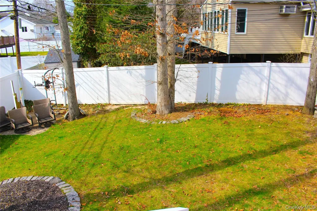 42 Shinbone Lane Commack NY 11725