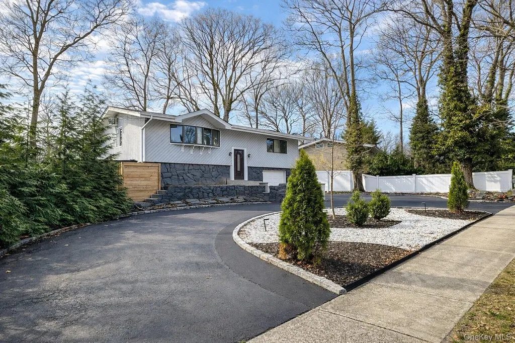 42 Shinbone Lane Commack NY 11725