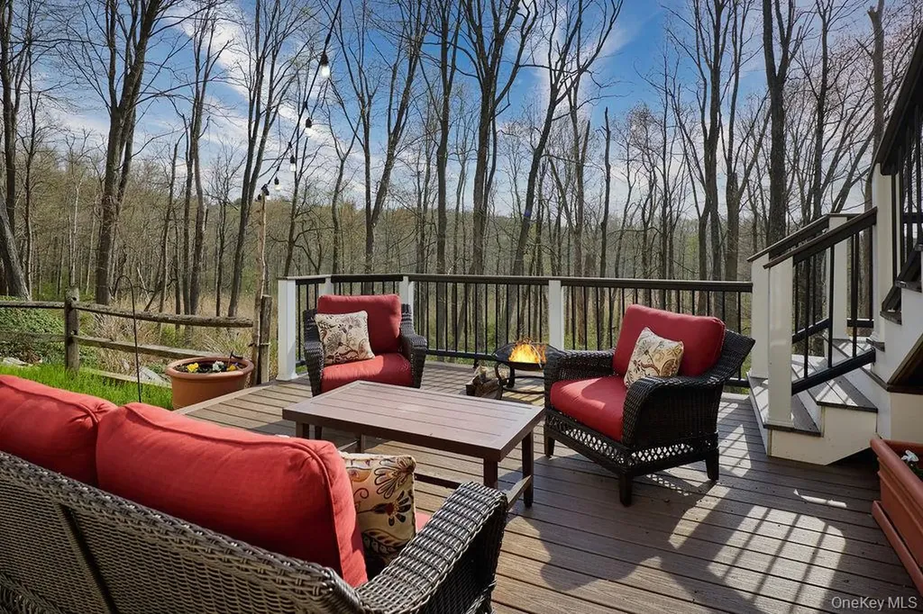 8 Debbie Lane Cross River NY 10518