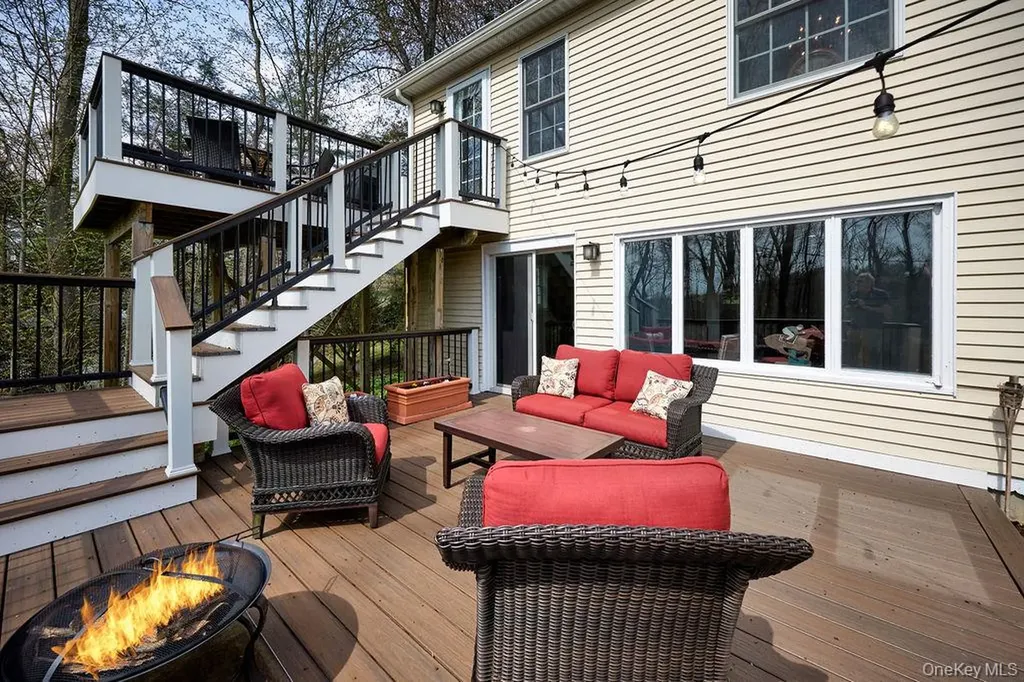 8 Debbie Lane Cross River NY 10518