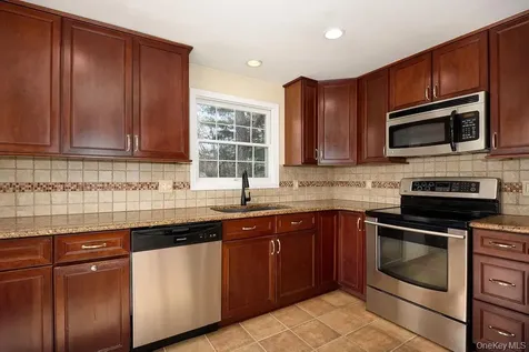 8 Debbie Lane Cross River NY 10518