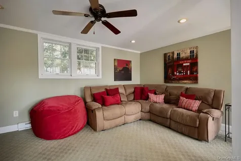 8 Debbie Lane Cross River NY 10518