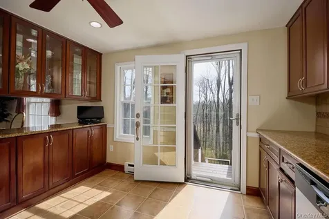 8 Debbie Lane Cross River NY 10518