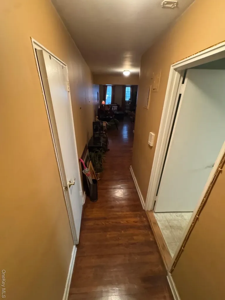 221 Mcdonald Brooklyn NY 11218