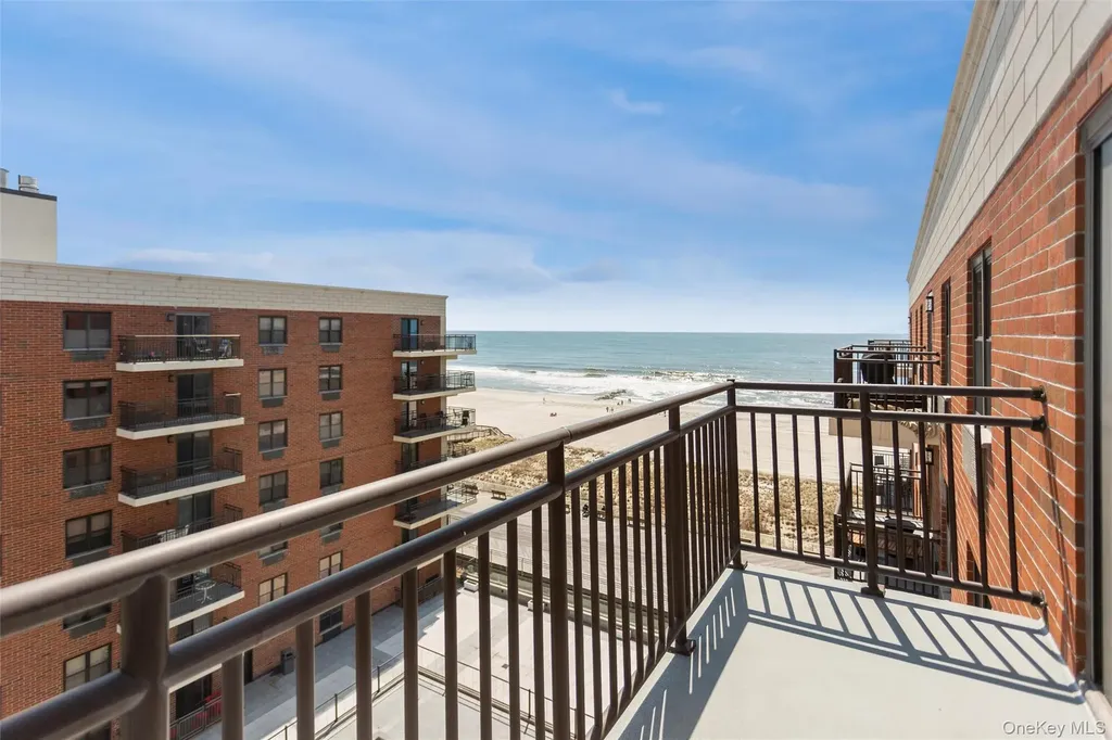 230 W Broadway Long Beach NY 11561