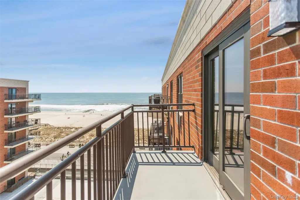 230 W Broadway Long Beach NY 11561