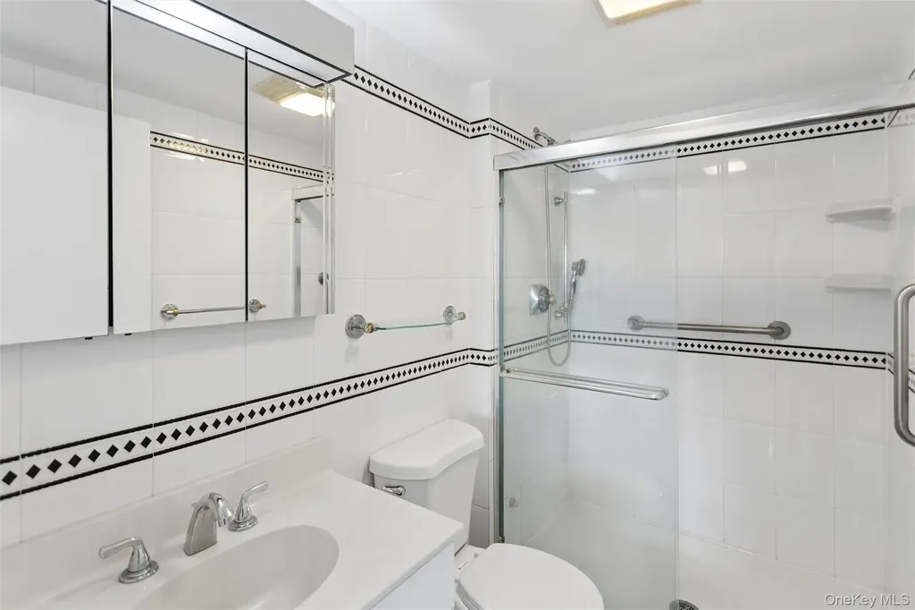 230 W Broadway Long Beach NY 11561