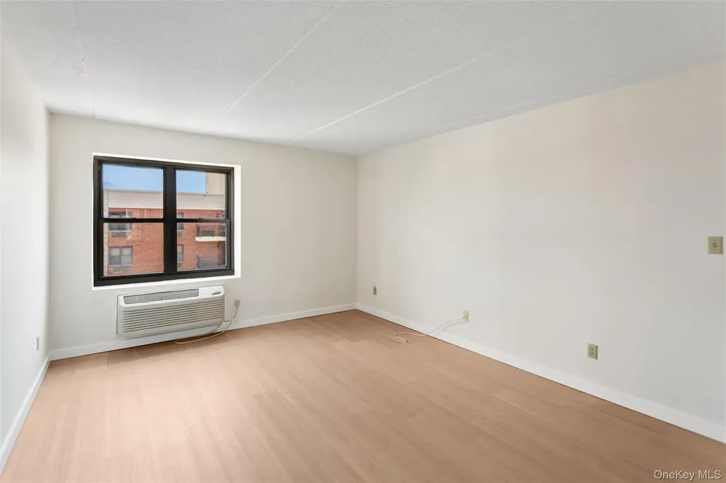 230 W Broadway Long Beach NY 11561