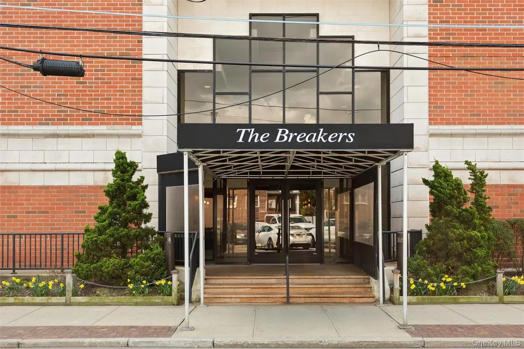230 W Broadway Long Beach NY 11561