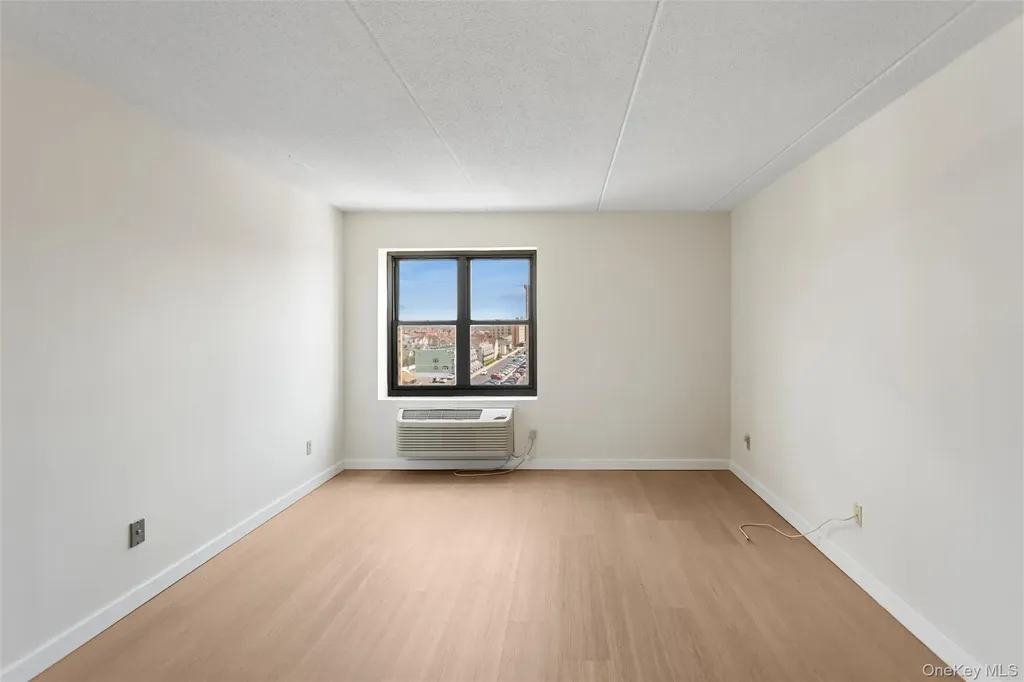 230 W Broadway Long Beach NY 11561