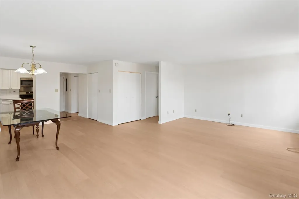 230 W Broadway Long Beach NY 11561
