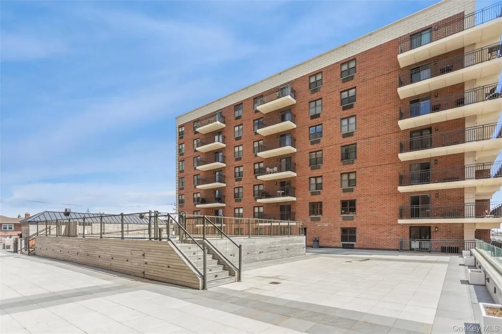 230 W Broadway Long Beach NY 11561