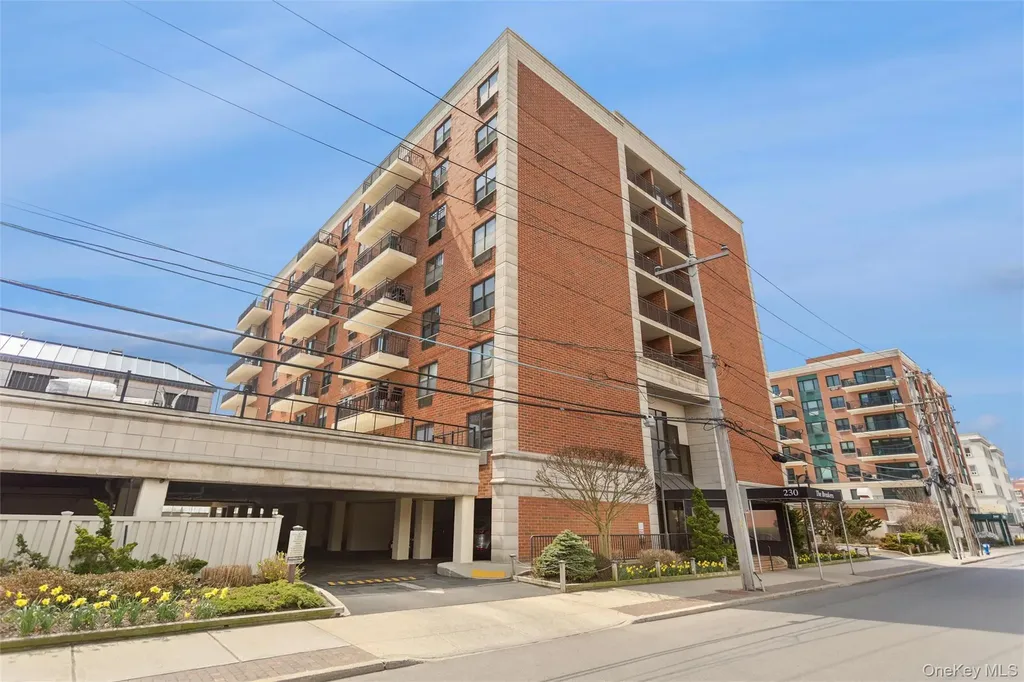 230 W Broadway Long Beach NY 11561
