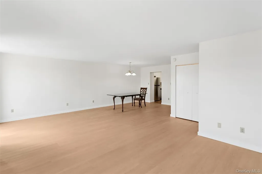 230 W Broadway Long Beach NY 11561