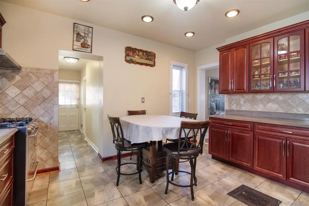 17 Lake Avenue Yonkers NY 10703