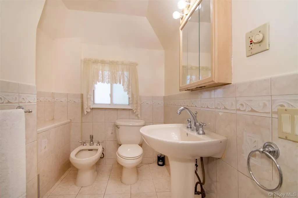 17 Lake Avenue Yonkers NY 10703