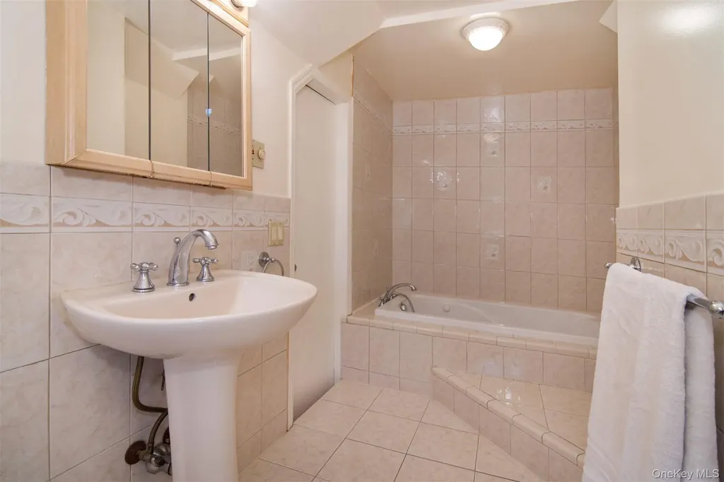 17 Lake Avenue Yonkers NY 10703