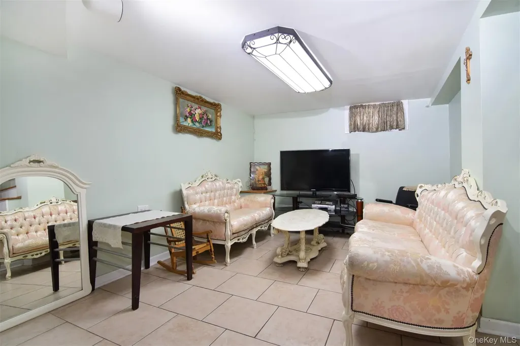 17 Lake Avenue Yonkers NY 10703