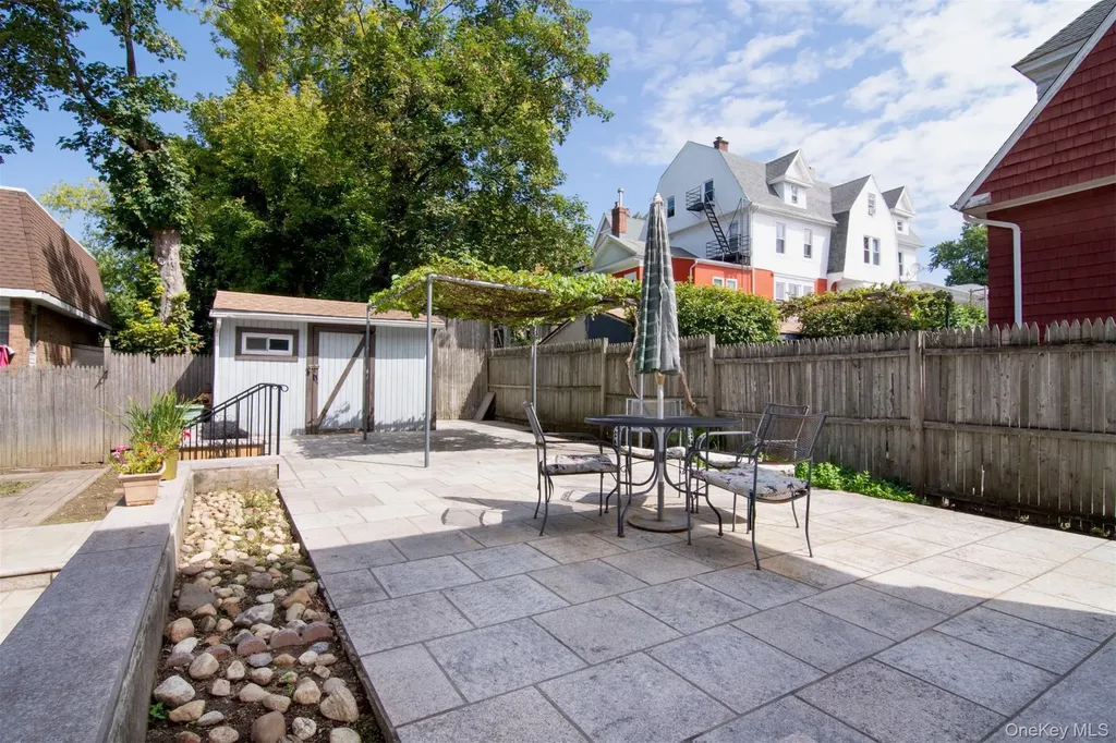 17 Lake Avenue Yonkers NY 10703