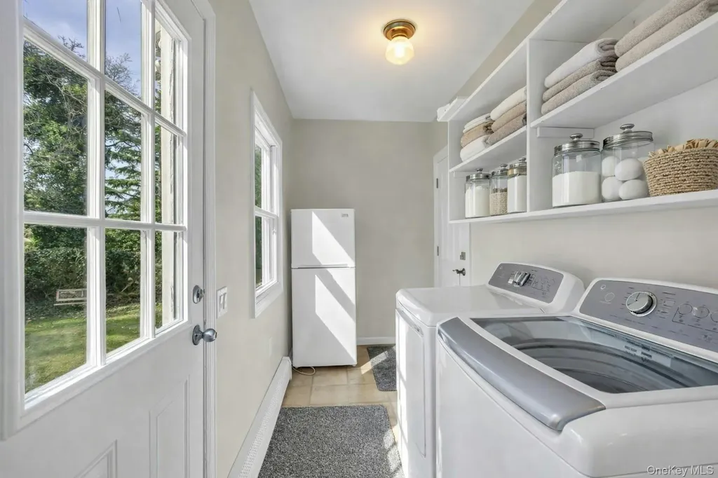 76 Maple Street Blue Point NY 11715