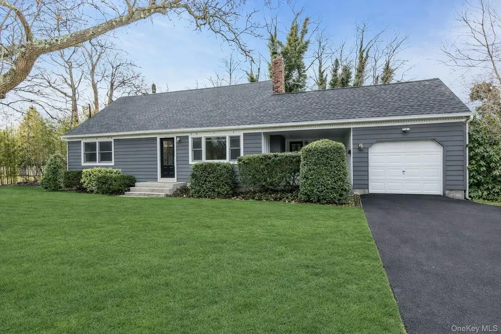 76 Maple Street Blue Point NY 11715