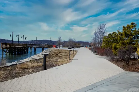 4 Lighthouse Landing Sleepy Hollow NY 10591