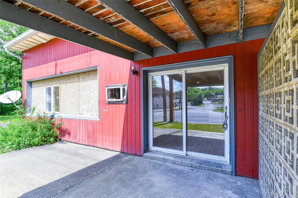 1614 Route 9w Milton NY 12542