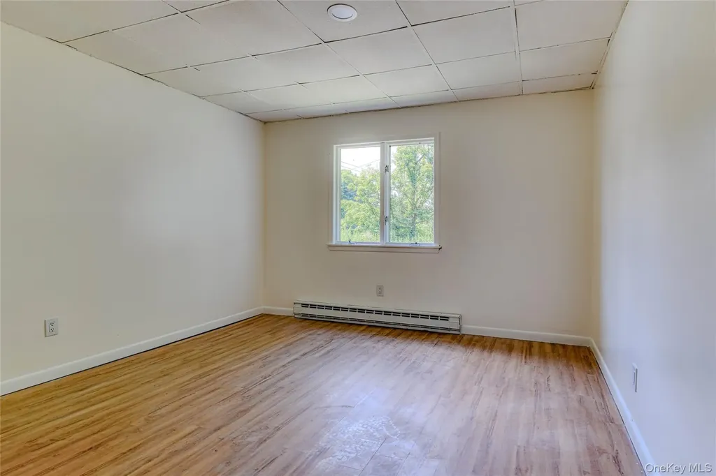 1614 Route 9w Milton NY 12542